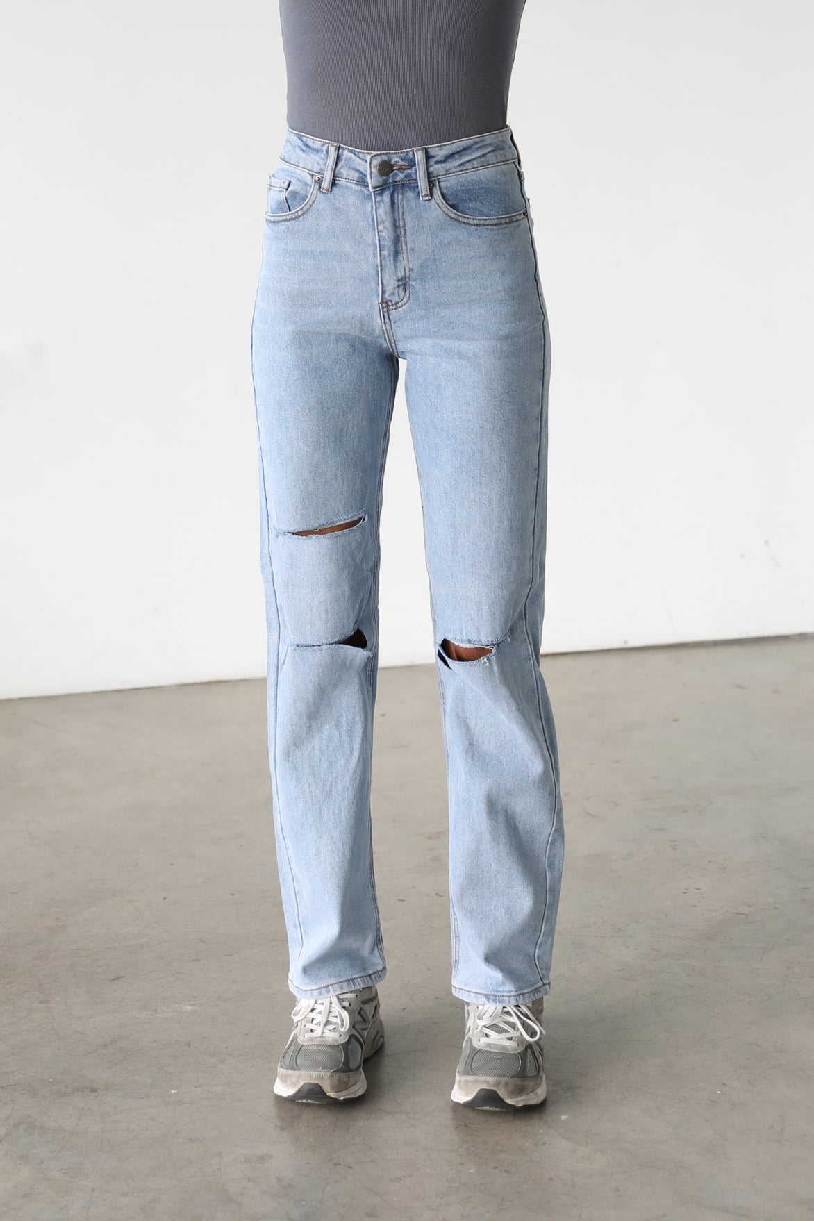 DOGMA DENIM - High Rise Straight Leg Denim Jeans - 7124