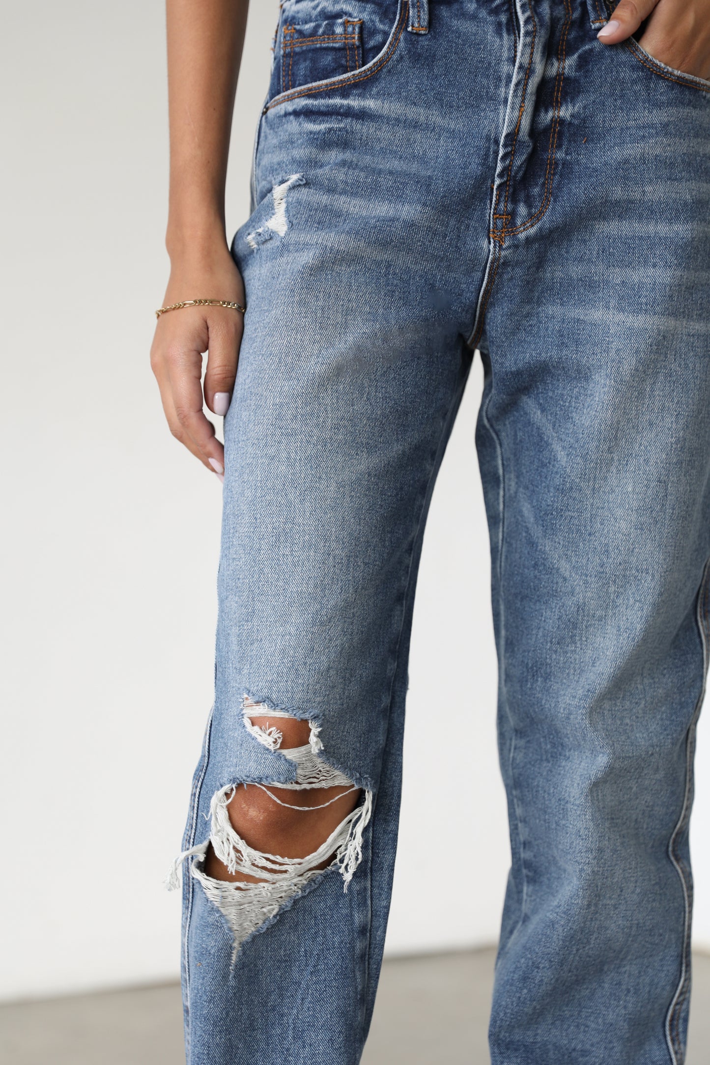 DOGMA DENIM - High Rise Straight Leg Denim Jeans- 7137