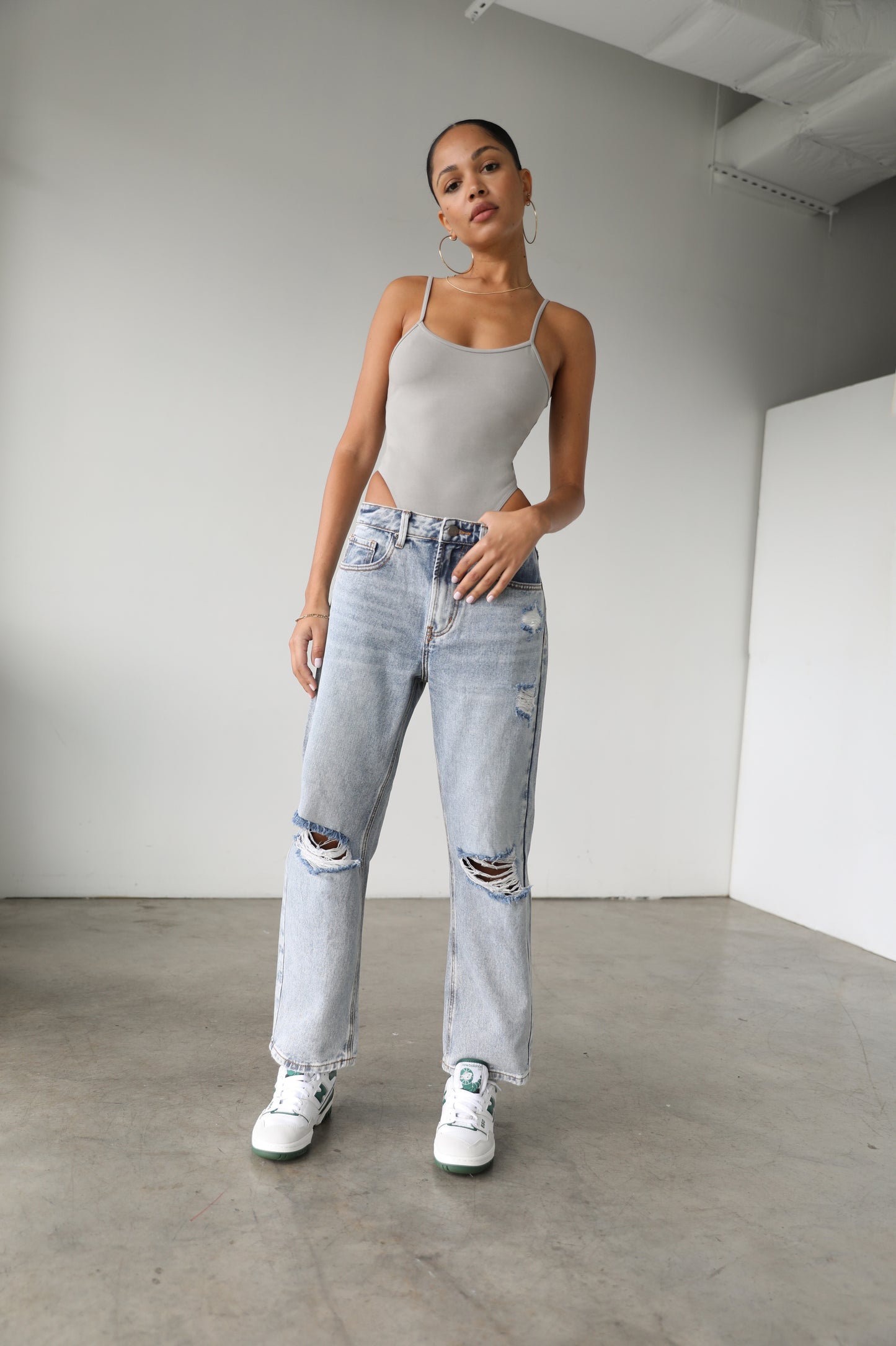 DOGMA DENIM - High Rise Straight Crop Denim Jeans - 7145